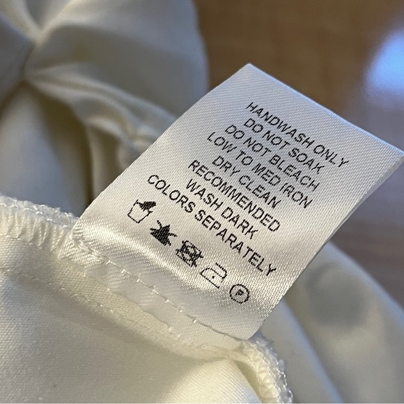 ANNEX A cold shoulder bell sleeve ruffled top blouse - Picture 8 of 11